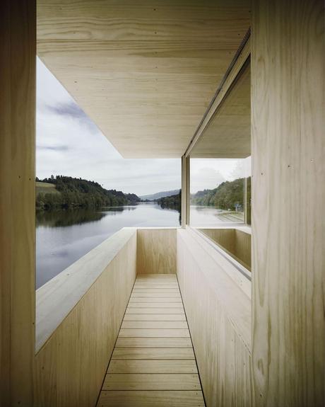Lake Rotsee Refuge by AFGH architekten 18