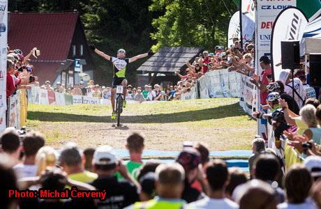 Cink and Hurikova win in Czech national. Results from Britain