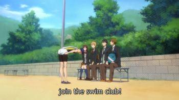 Rei decides that swimming is the bee's knees. 