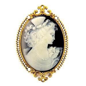 vintage cameo brooch