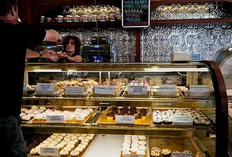 PHOTOGRAPHING BOSTON'S LITTLE ITALY: THE NORTH END