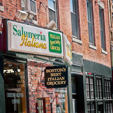 PHOTOGRAPHING BOSTON'S LITTLE ITALY: THE NORTH END