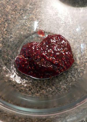 Raspberry crush tarts - Microwave raspberry jam