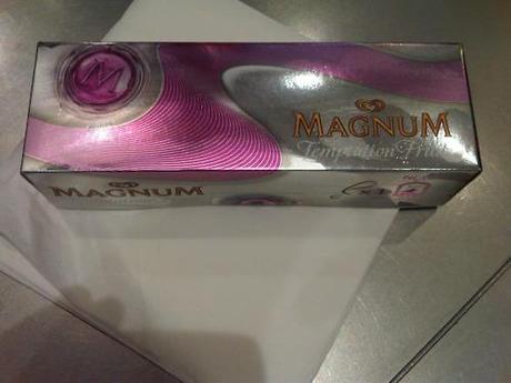 Magnum Icecream - luxurious little box for the limited edition red fruits. Yum!
xoxo LLM