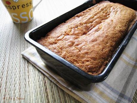 Eggless banana bread