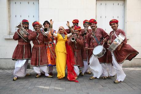 Entertainment Is Everywhere at the Singapore Grand Prix