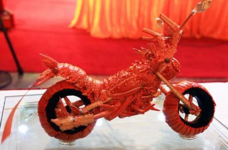 Lunchtime: Lobster Shell Motorcycles by Taiwanese Chef + lobster rolls | @OddityCentral