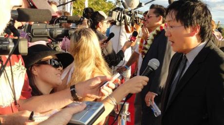 Wendie Burbridge interviews Masi Oka at SOTB2 in Waikiki on the Red Carpet