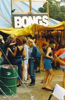 market tents at narara 83 selling bongs