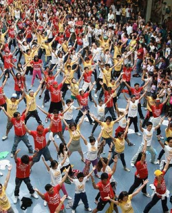 A flash mob gathering doing it's thing