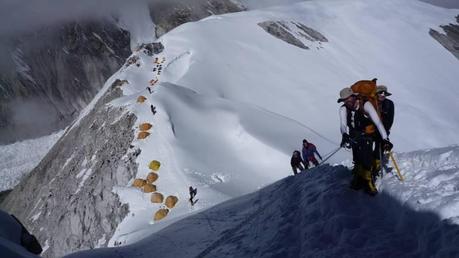 Himalaya Fall 2011: Early Summit Bids Soon