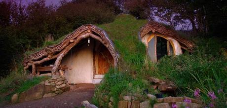 welshman builds hobbit home - and this is news?