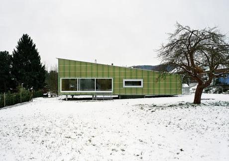 green straw and concrete eco-home in Switzerland 