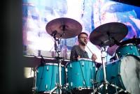 tegan sara010 200x135 FUN. PLAYED PIER 26 WITH TEGAN AND SARA [PHOTOS]