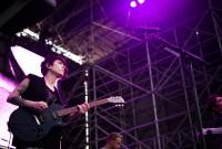 tegan sara011 200x135 FUN. PLAYED PIER 26 WITH TEGAN AND SARA [PHOTOS]