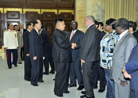 Kim Jong Un and members of the DPRK's core political leadership greet the heads of foreign delegations visiting the country to commemorate the 60th anniversary of termination of the Korean War's active hostilities (Photo: Rodong Sinmun).