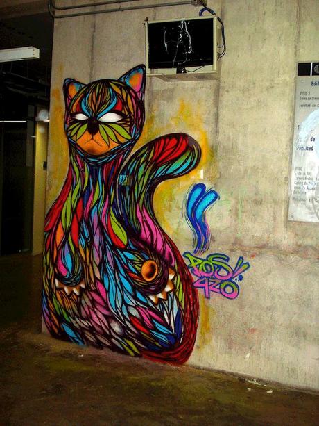 Mesmerizing Graffiti GIF of “Hypnocat”