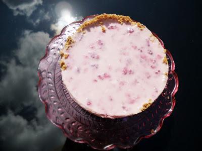 DIY Midori & Raspberry Cheesecake