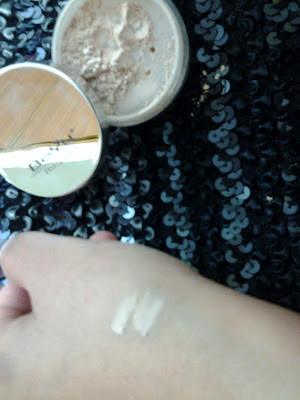 BEYU MINERAL FOUNDATION POWDER