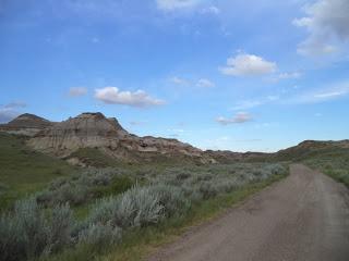 Summer MOMday: Campground Review - Dinosaur Provincial Park (Brooks, AB)