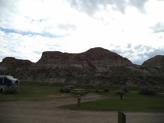 Summer MOMday: Campground Review - Dinosaur Provincial Park (Brooks, AB)