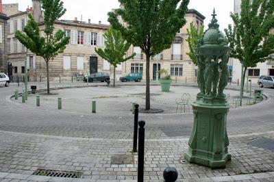 The Wallace fountains of Bordeaux