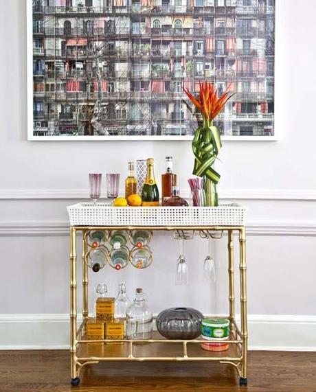 Simone Design Blog||Entertain in Style with a Bar Cart||www.simonedesignblog.com