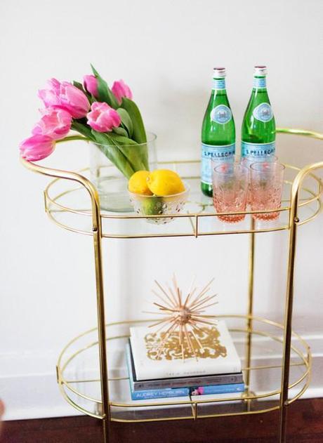 Simone Design Blog||Entertain in Style with a Bar Cart||www.simonedesignblog.com