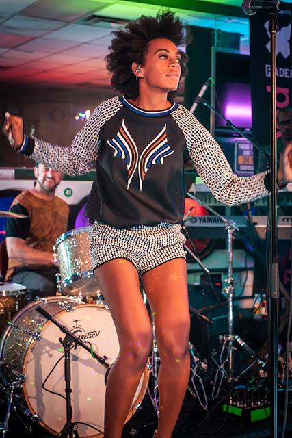 SOLANGE ROCKS THE ATLANTIS SUPERWASH CENTER CONCERT IN BROOKLYN 2013