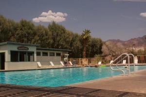 furnace-creek-pool