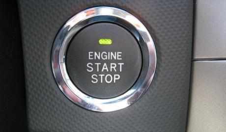 The start-stop engine technology is one of the most popular fuel saving features in modern cars. (Credit: Flickr @ Titanas http://www.flickr.com/photos/titanas/)
