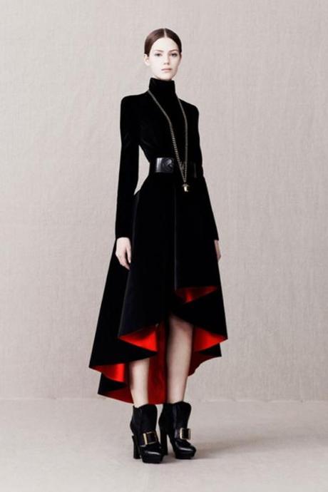 Alexander_McQueen_pre_Autumn_Winter_2013_on_Design_Hunter_8