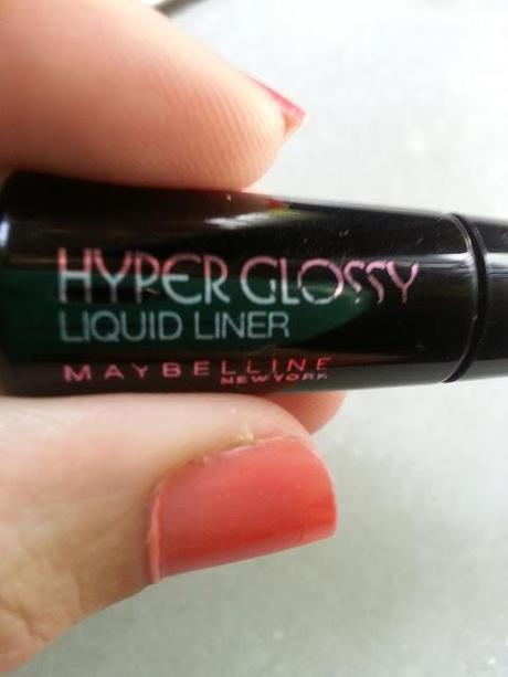 Review - Maybelline Hyper Glossy - Liquid Eyeliner - Black