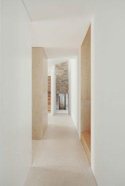 House in Serra de Janeanes by  João Branco