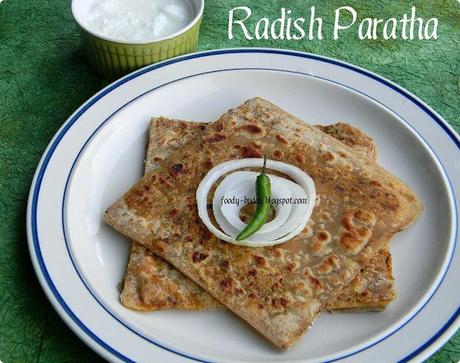 Mooli Paratha / Mooli Ka Paratha / Radish Paratha