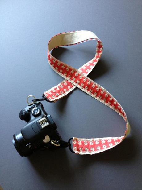 DIY vintage ribbon camera strap