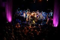 body language bowery 23 200x135 BODY LANGUAGE AND AVAN LAVA MADE BOWERY BALLROOM DANCE [PHOTOS]