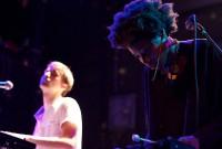 body language bowery 19 200x135 BODY LANGUAGE AND AVAN LAVA MADE BOWERY BALLROOM DANCE [PHOTOS]