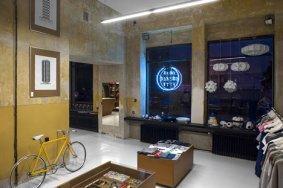 Geszeft by Joanna Wołoszyn and Daria Barnaś