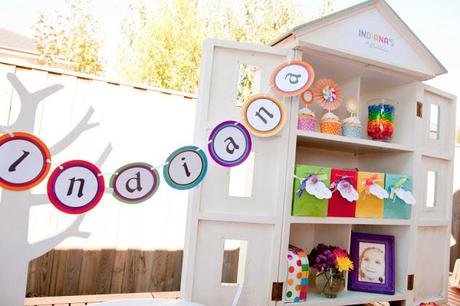 A Gorgeous Rainbow Lollipop Party by Jo Studio