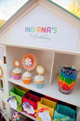 A Gorgeous Rainbow Lollipop Party by Jo Studio