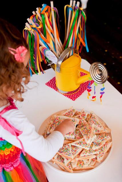 A Gorgeous Rainbow Lollipop Party by Jo Studio