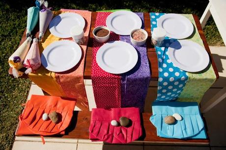 A Gorgeous Rainbow Lollipop Party by Jo Studio