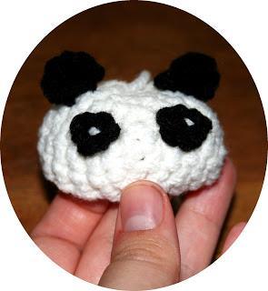 Free Crochet Pattern:  Panda Pen Cozy