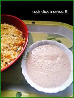 Carrot capsicum rice (No spice powders) and tomato-mint raita