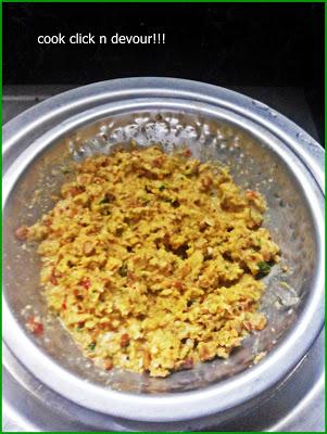 kollu-carrot thuvaiyal(horse gram-carrot semi dry chutney)