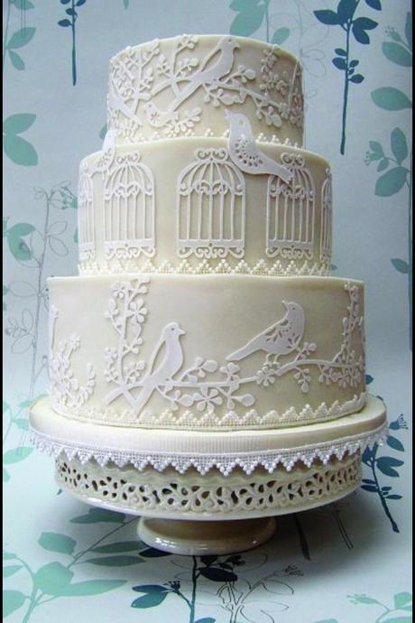 Vintage Lace Bird Wedding Cake