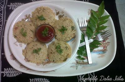 Vegetable Dalia Idli