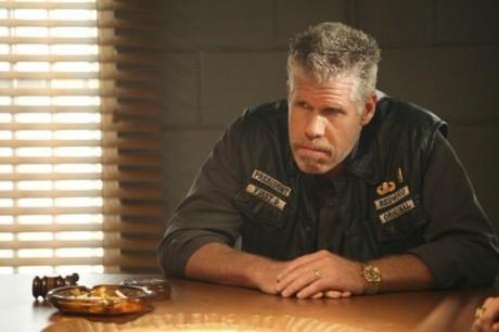 sons_of_anarchy_tv_show_image_ron_perlman_02_full_landscape