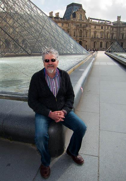 photo of Rick at the Louvre